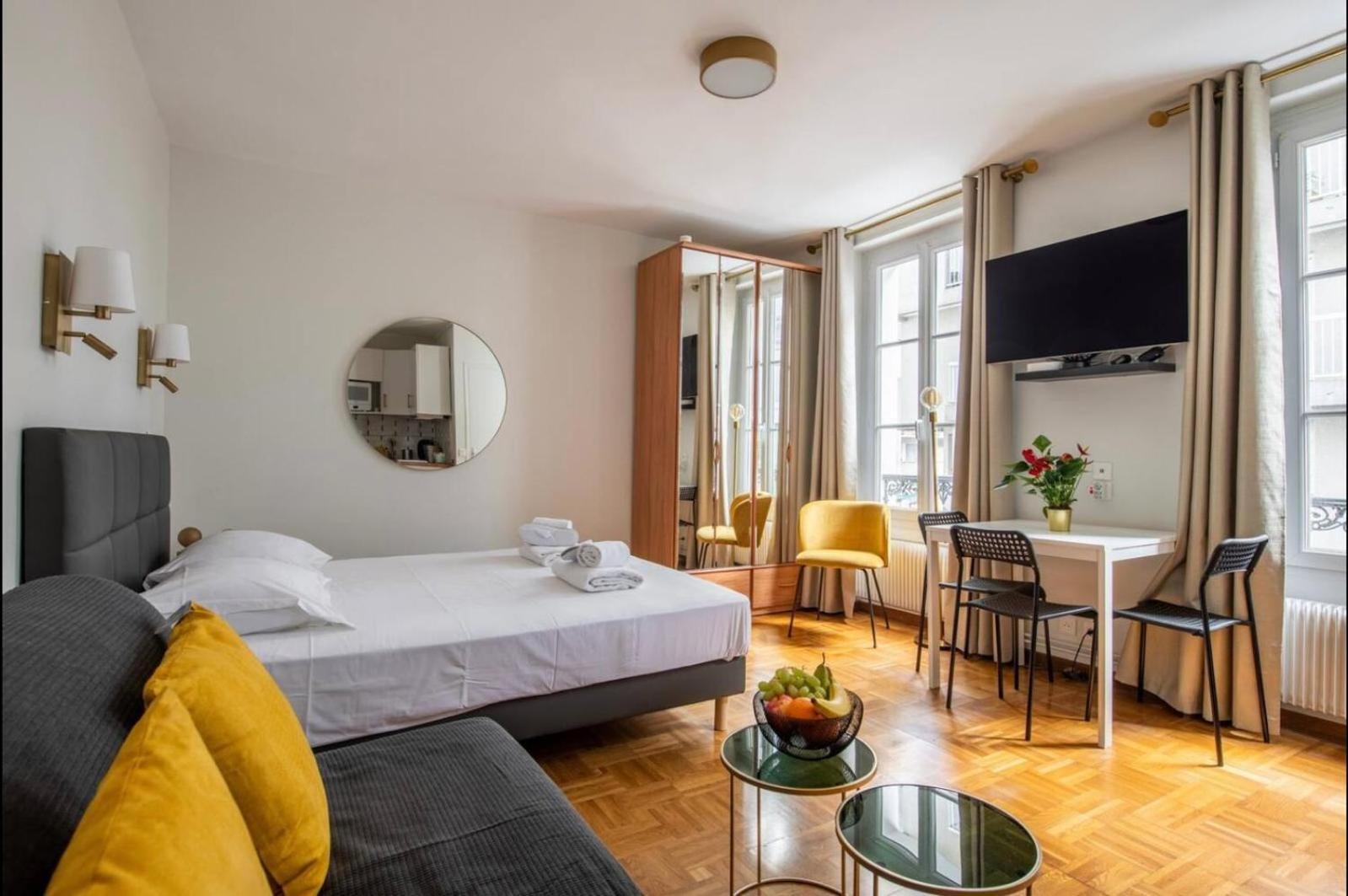 Appartement Joli A Cote De La Tour Eiffel, Javel Et De Expo
