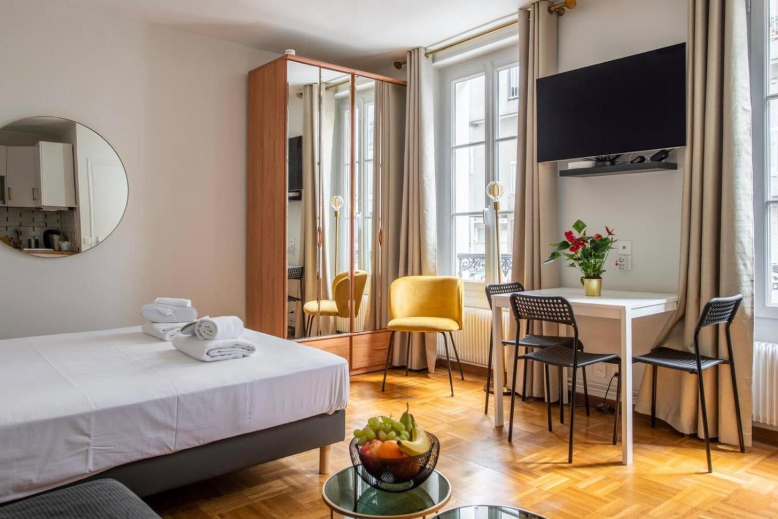Appartement Joli A Cote De La Tour Eiffel, Javel Et De Expo *